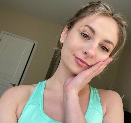 Tarah Kayne 高品質モデル 画像