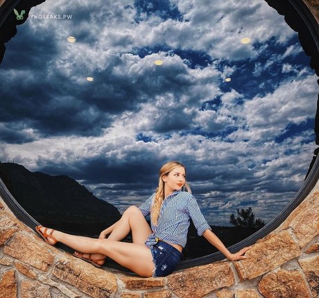 Tarah Kayne かわいいモデル ギャラリー