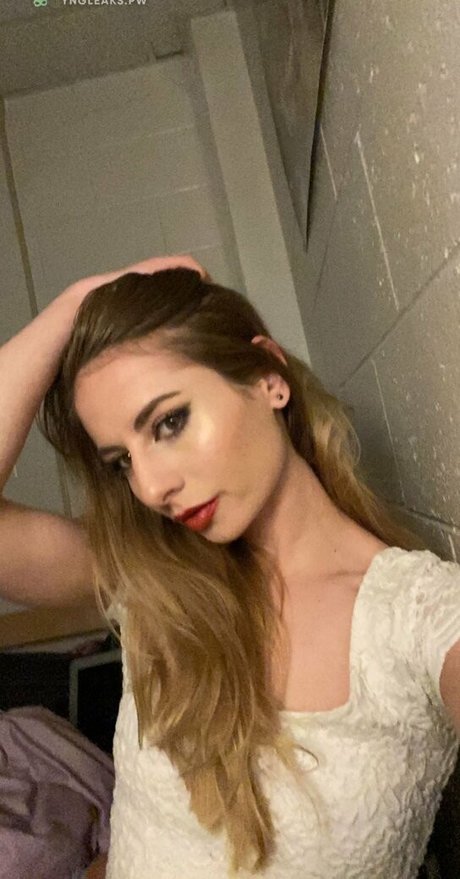 Tarah Kayne エロティックなポルノスター 写真