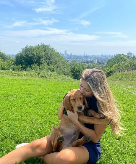 Hailey Lower 独占ポルノスター ギャラリー