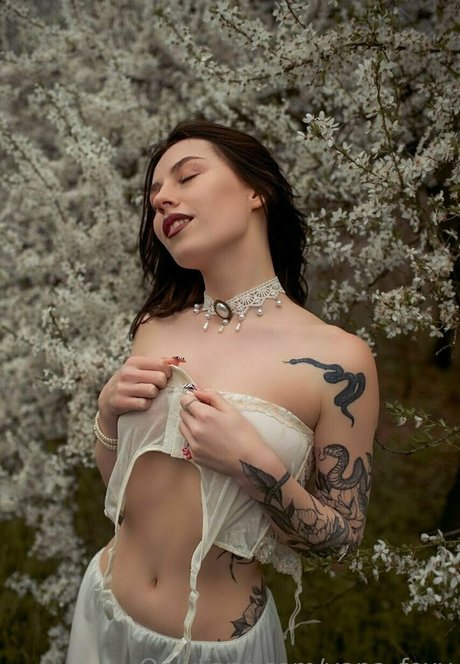 asmr ナース onlyfans 無料 写真