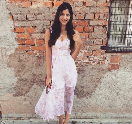 Sarah Sunita ポルノモデル 写真