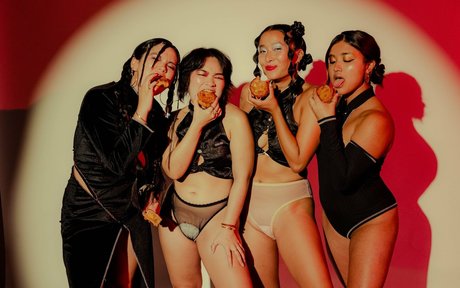 Nadya Okamoto かわいいスター 画像