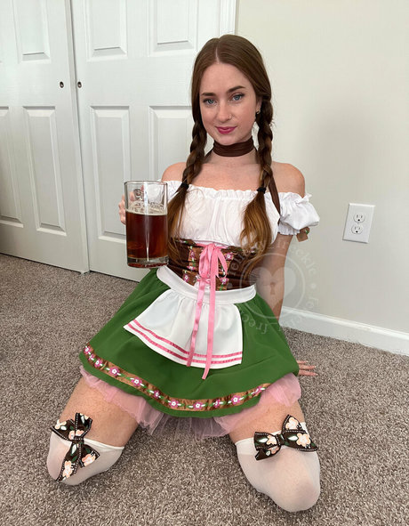 Felicity Freckle 美しいモデル 画像