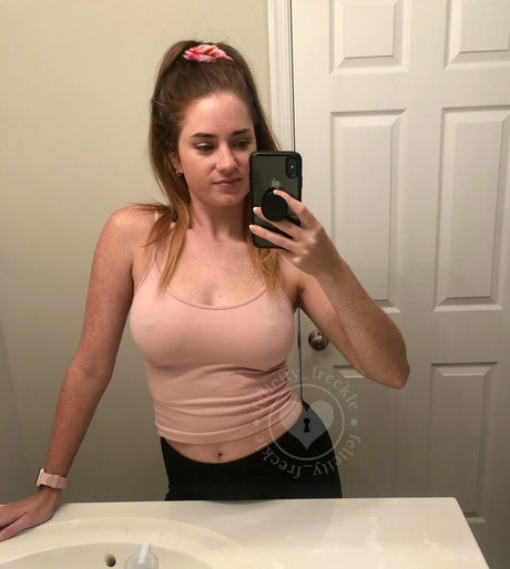 Felicity Freckle 完璧な女優 アーカイブ