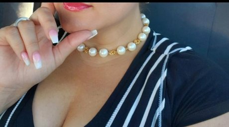 lizziesexifeet トップポルノスター 画像