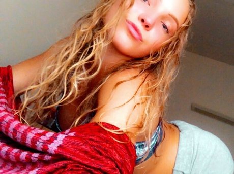 スリムな熟女OnlyFans 美しい裸 ギャラリー