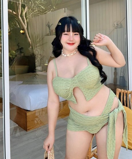 Yinnxmuayy ヌードモデル 写真