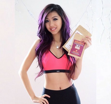 Wanderlustss アダルトスター ギャラリー