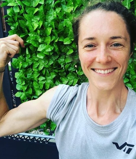 Jade Nimmo 完璧なスター アーカイブ