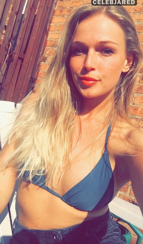 Frederikke Bach 高品質のポルノスター 画像