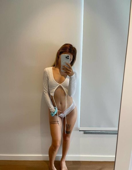 裸のトゥインクOnlyFans 素敵 写真