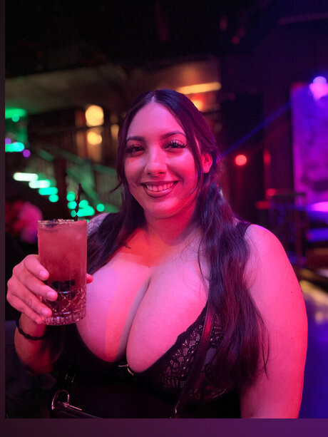 ランジェリーベイビーOnlyFans 無料セックス 画像