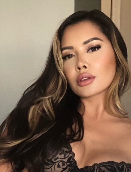 アマチュア潮吹きOnlyFans 無料ヌード 画像