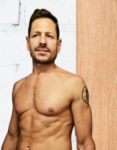 Fit Naked ポルノスター ホット 写真