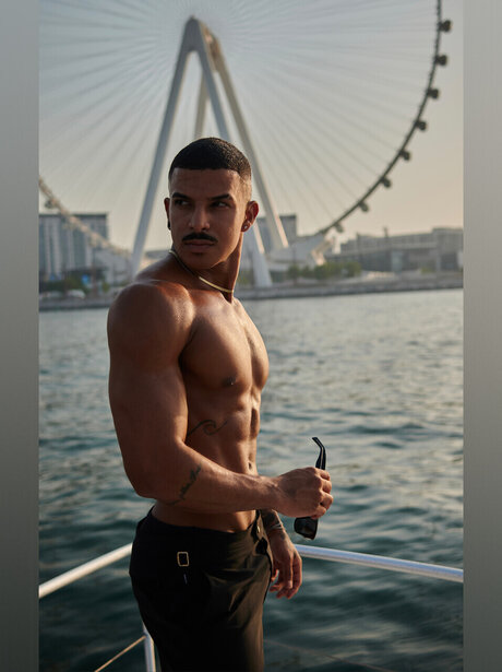 巨根ゲイOnlyFans ポルノ ギャラリー