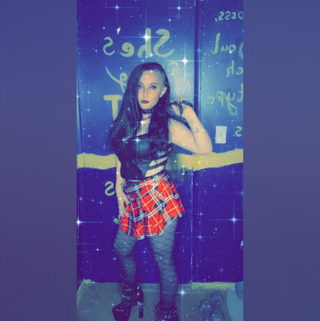 Bustydwarf 最高の女優 写真