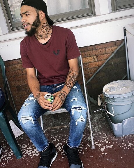 Showtime215 ポルノスター HD 画像