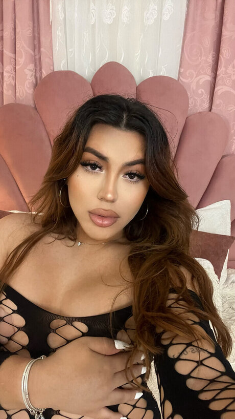 Kendall Rouzz_ 独占女優 写真