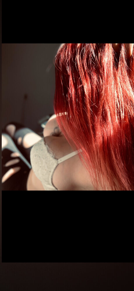 Kiikiie 高品質のポルノスター 画像