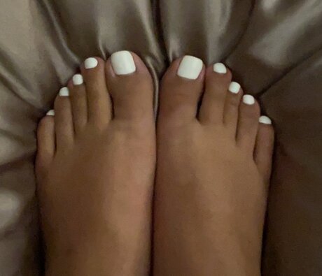 小柄なブロンドの熟女OnlyFans セクシーヌード アーカイブ