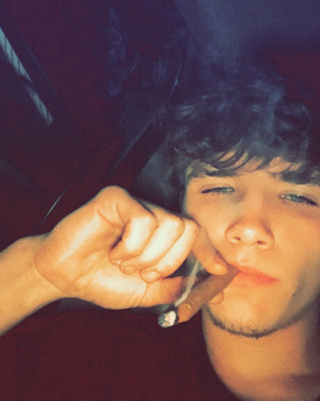 Levi Hansen ポルノスター パーフェクト 画像