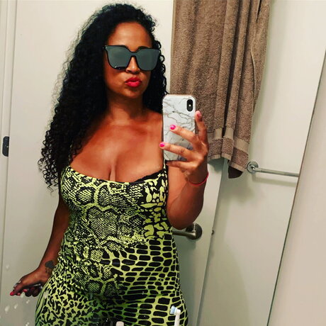 Carmel dripp セックスモデル 画像