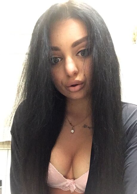 射精 OnlyFans アートヌード 写真