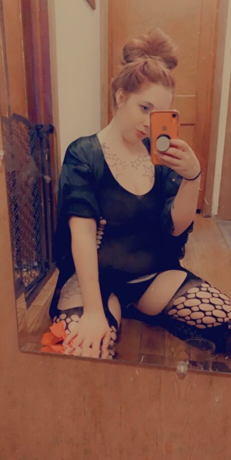 yungroxy ポルノスター 写真