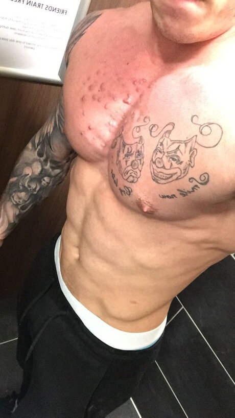 黒人レズビアンOnlyFans ホットヌード 写真