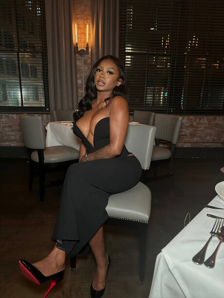 Jasmine C_ 女優 画像