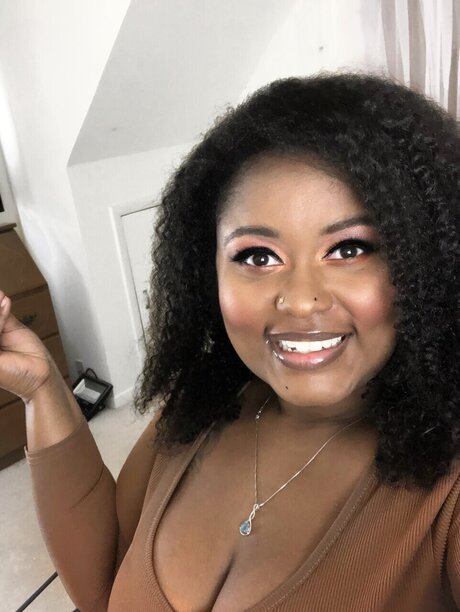 The Underfunded Fashionista セクシーなスター 画像