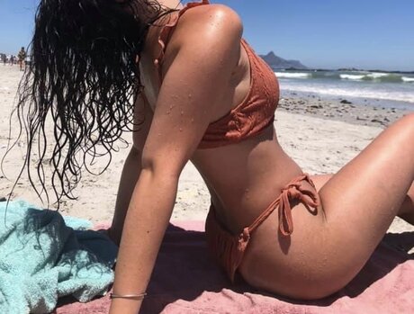 Lilly mae baby_ ポルノモデル 写真