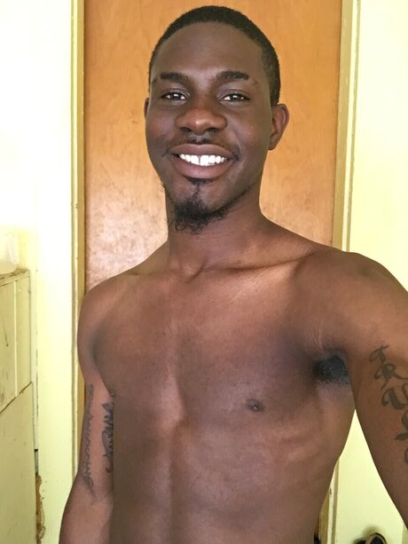 黒人ヌードOnlyFans ホット裸 写真