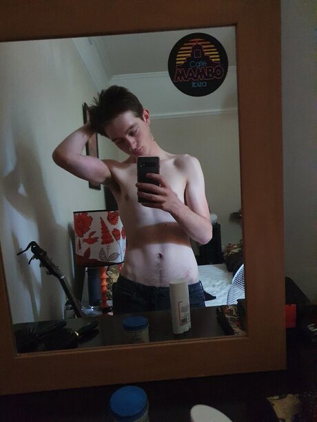 Lilly Greenshaw ホットスター ギャラリー