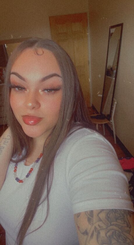 Thick amp ampcurvy 裸のポルノスター 画像