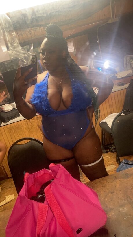 Reesecup エロティック女優 写真