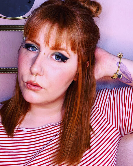 Inkjez 美しいモデル ギャラリー