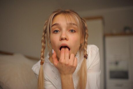 babyfromtheforest セクシーなスター 写真