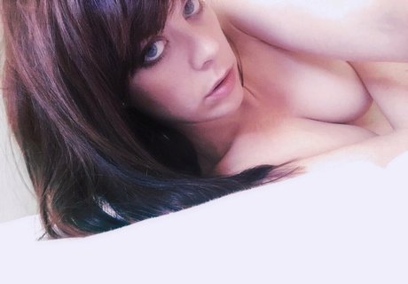 queenbeealexandrialee トップスター アーカイブ