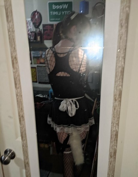 セクシーなブロンドのOnlyFans ポルノグラフィック 写真