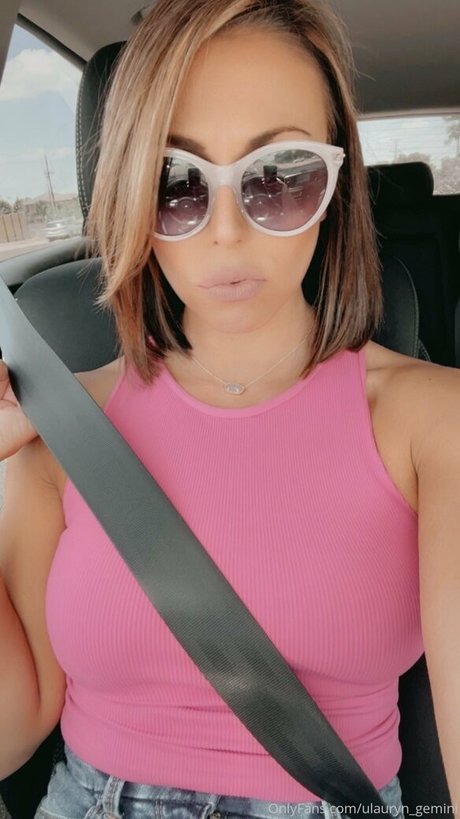 ulauryn gemini エロティック女優 画像