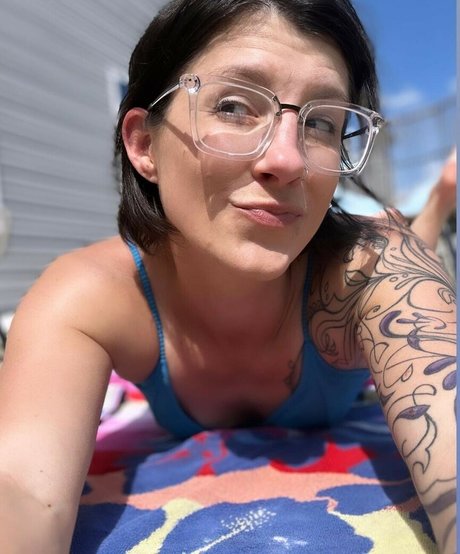 ティーンヌードOnlyFans ホットヌード 写真