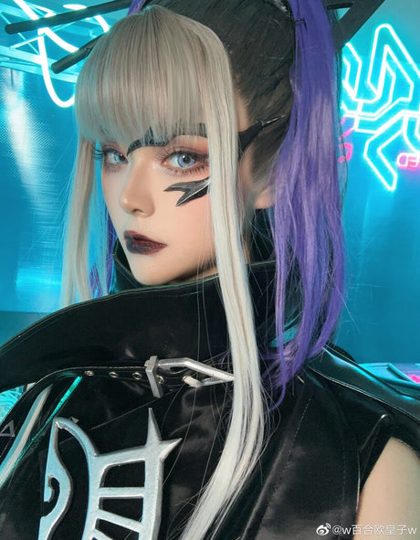 ぽっちゃり痴女OnlyFans ホットヌード 写真