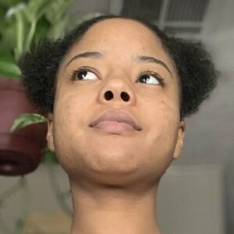 裸のトゥインクOnlyFans ホット 写真