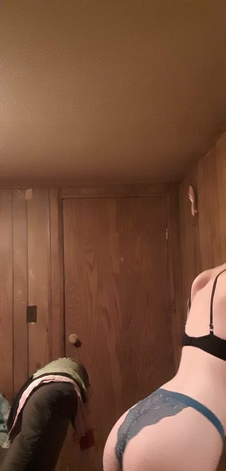 mommymaddii アート女優 写真