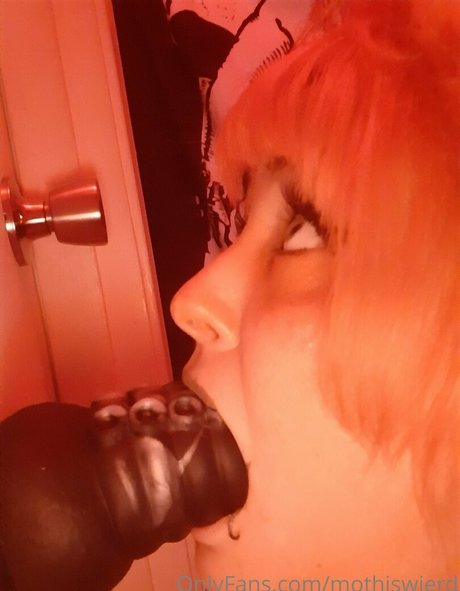 mothisweird ヌードモデル 写真