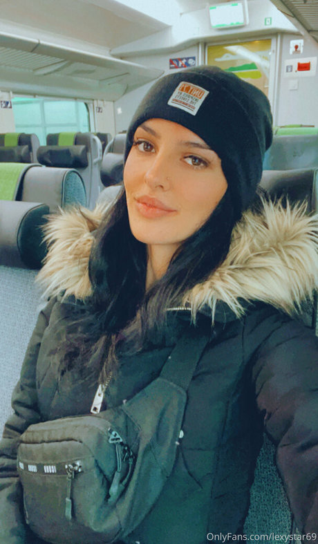 cristall69 スター xxx 写真