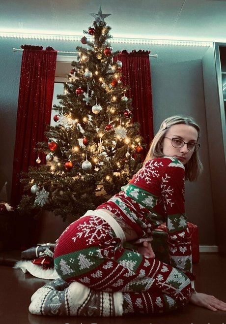 巨乳とお尻のOnlyFans 美しい裸 画像