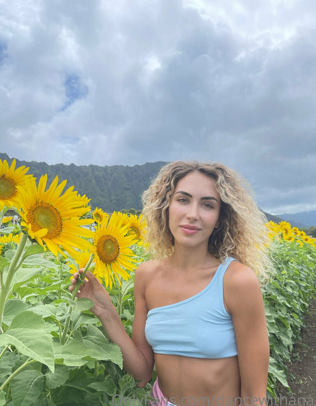 dancewithana profile image